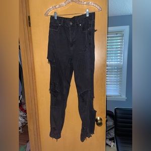 Black American Eagle Ripped Mom Jeans